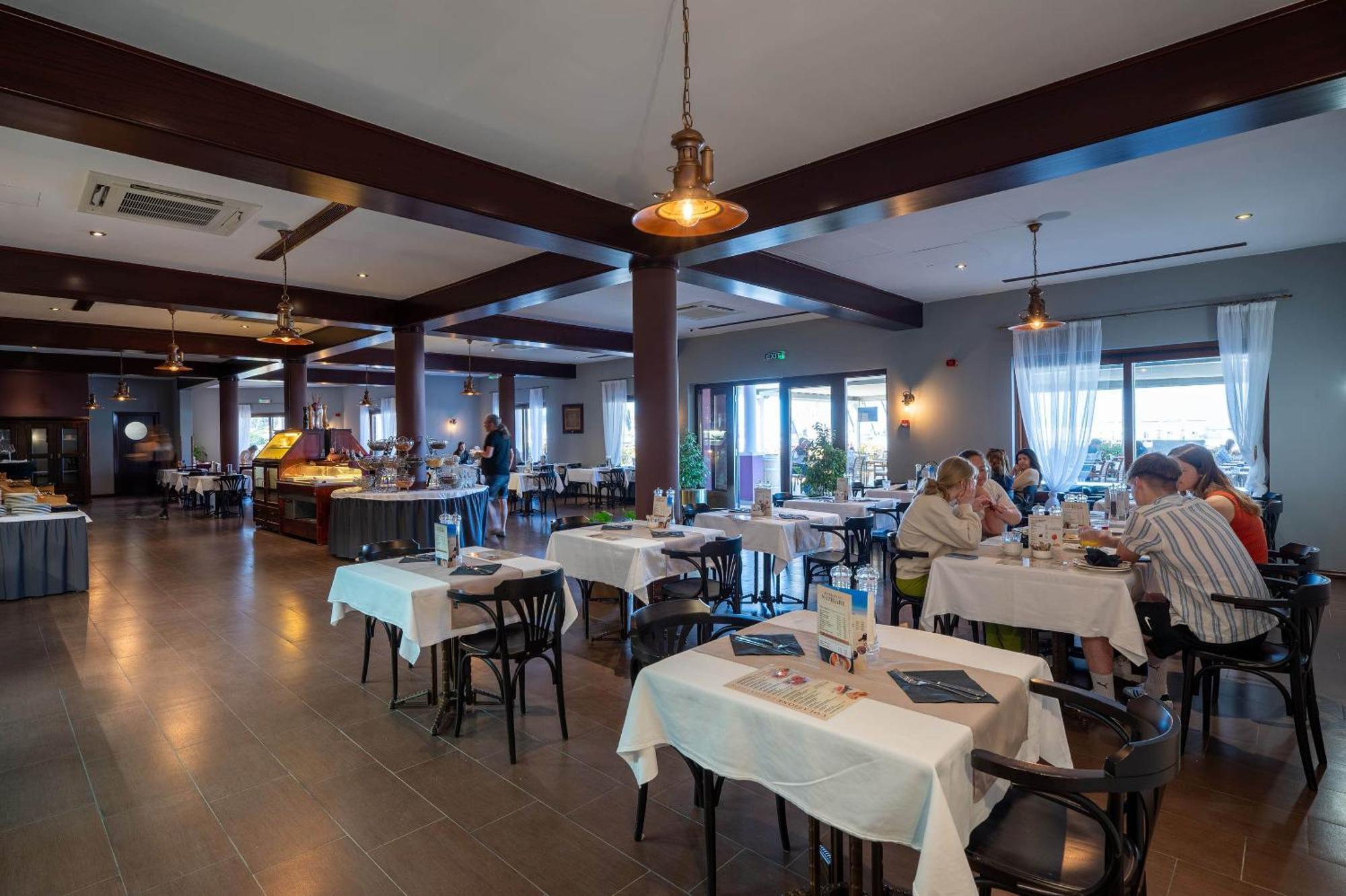 Boutique Hotel Nautica - Spa & Wellness, Free Parking, Pet Friendly Новиград Экстерьер фото