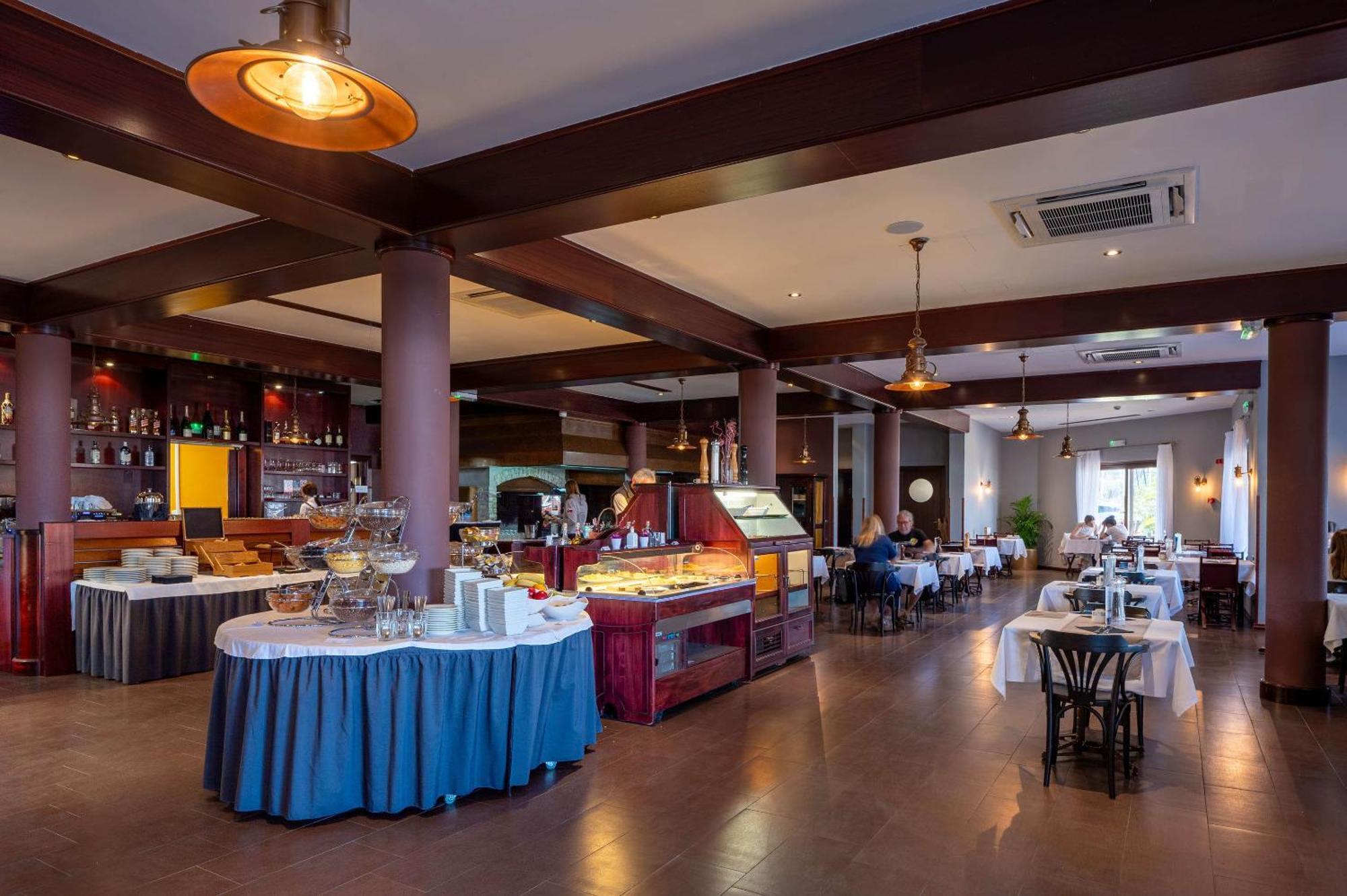 Boutique Hotel Nautica - Spa & Wellness, Free Parking, Pet Friendly Новиград Экстерьер фото